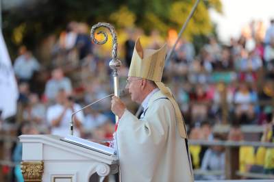 Abp Jędraszewski znów atakuje Tuska i broni uchwały anty-LGBT w Małopolsce