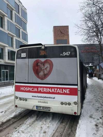 Kampania antyaborcyjna w autobusach MPK. Lewica protestuje