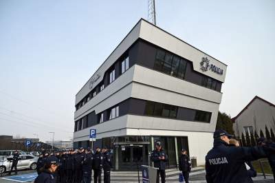 Nowy komisariat policji w Krakowie, nareszcie z prawdziwego zdarzenia