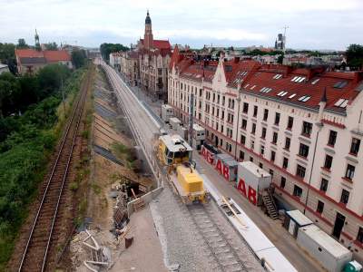 Ruch pociągów przywrócony. Jeżdżą nową estakadą