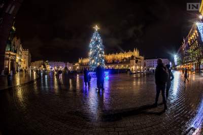 Godzina policyjna pokrzyżowała plany miasta. Miał być wyjątkowy spacer