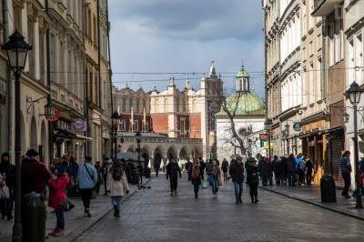 W Krakowie jeszcze w marcu były tysiące turystów, nie zakażali?