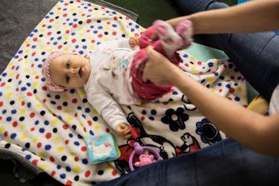 Joga dla dzieci to machanie niemowlakami? Obalamy mity