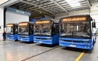 Nocne autobusy i tramwaje pojadą inaczej. Szykują się na Andrzejki