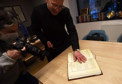 Niezwykłe dzieło "Ewangelia Mazepy" trafiło do Krakowa. Ma szczególne znaczenie dla Ukrainy