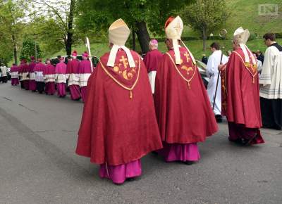 Mniej religii w krakowskich szkołach? Kuria mówi "NIE"