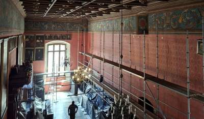 Aula Collegium Maius w rusztowaniach. Chcą wymienić tapetę