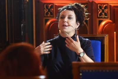 Tokarczuk do studentów: zrywacie z binarnością ról, robicie rewolucję