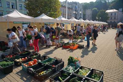 Pojedynek kucharzy na Targu Pietruszkowym. Ma być pysznie i zdrowo