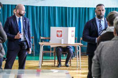 Wiadomo jaki będzie podział mandatów w Krakowie, największe partie na remis