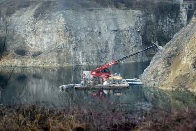 Zakrzówek: obryw skalny poważnie ranił kobietę