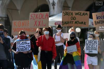 Kurator Nowak dostała nagrodę od wojewody. Jak brzmi uzasadnienie?