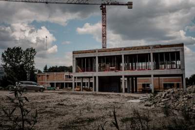 Tu powstaje nowa kryta i... druga odkryta pływalnia w Krakowie. Będzie super!