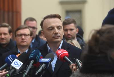 Łukasz Gibała wygrywa wybory na prezydenta Krakowa. Sondaż exit poll