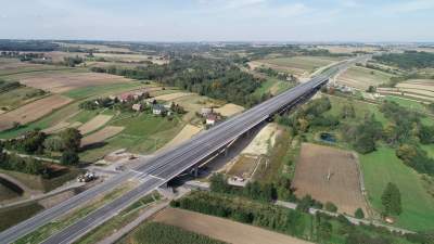 Od dziś z Krakowa do Warszawy szybciej. Nowy odcinek siódemki