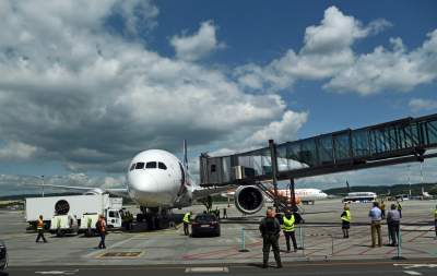 Więcej samolotów z Włoch nie będzie, w piątek wylądowały ostatnie