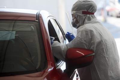 W Krakowie obniżą cenę prywatnych testów na COVID-19, dla medyków za darmo