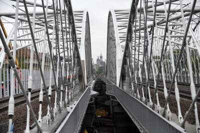 Przeprawa, jakiej w Polsce jeszcze nie budowano prawie gotowa, wyjątkowa konstrukcja