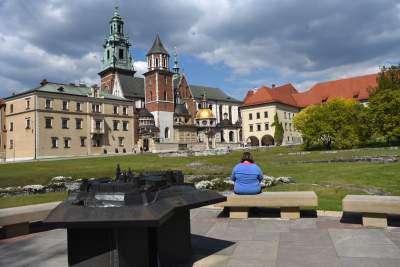 Przerażająca cisza wśród mumii, ale wypatrujemy jaskółek normalności