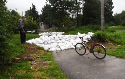 W Krakowie wstrzymano wydawanie worków z piaskiem, jest istotny powód