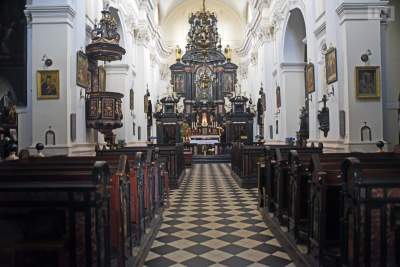 Kuria chce przejąć kościół na Wesołej, ale nie chce płacić