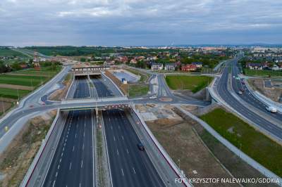 Północna Obwodnica Krakowa: zwiększą dopuszczalną prędkość w tunelach