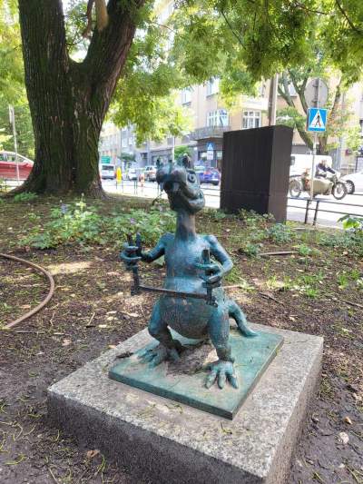 Kto niszczy krakowskie smoki? Kolejne dwa zostały uszkodzone