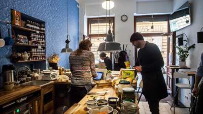 Dali się nabrać na rządową pomoc? Znane knajpki z Kazimierza w tarapatach