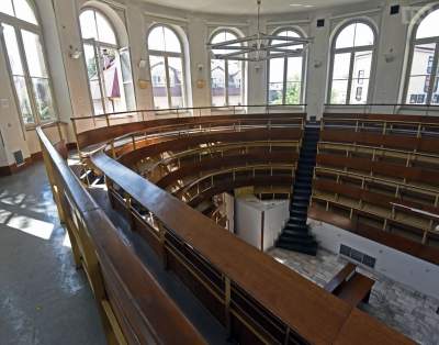 Tutaj udowodnili, że upuszczanie krwi nie pomaga pacjentowi. Długa lista osiągnięć