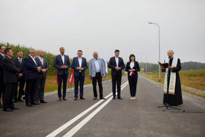 Wielka feta we wsi koło Krakowa. Marszałkowie, minister, wojewoda i ksiądz...