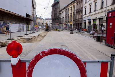 Lato w mieście. Szlaban na tramwaje, o samochodzie najlepiej w ogóle zapomnieć