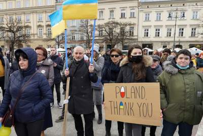 Na jak długo wystarczy nam entuzjazmu i empatii? Historia musi zejść na daleki plan