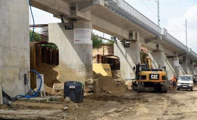 Co pod budowanymi estakadami? Nie tylko parking