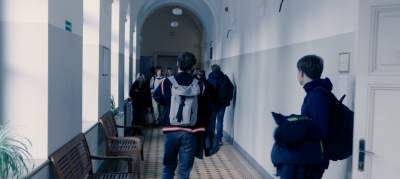 Młodzieżowe słowo roku. Co ma „rel” do religii i z czego nie trzeba się spowiadać