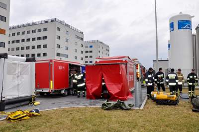 Szpital Uniwersytecki nie tylko dla zarażonych koronawirusem, ewakuacji pacjentów nie będzie