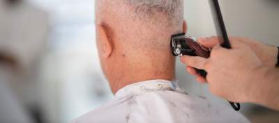 K. Piasecki: Rozmawiałem z fryzjerką o robakach i kościele. Więcej do wyborów nawiązywał nie będę