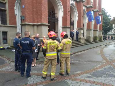 Ewakuacja Collegium Novum: inauguracja roku akademickiego zakłócona