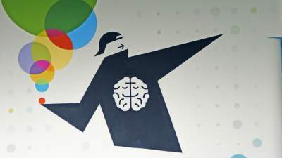 Murale w krakowskiej podstawówce, ojciec ucznia namalował je w czasie pandemii