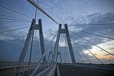 Asfalt trzyma się tu świetnie, bo zrobiony jest ze starych opon