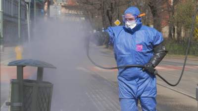 Kraków do dezynfekcji! Uda się powstrzymać wirusa?