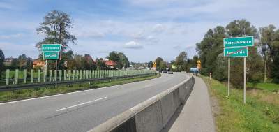 W tym miejscu doszlo do kilkudziesięciu kolizji i wypadków. Teraz ma być bezpieczniej