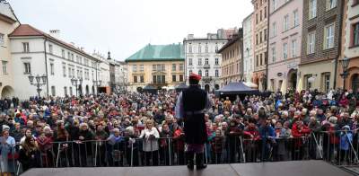 Lekcja śpiewania wraca na Mały Rynek. Przy okazji można się zaszczepić