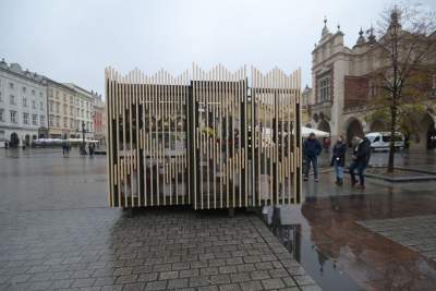Konserwator zabytków o stoisku dla kwiaciarek: może bardziej nowoczesne?