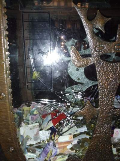 Zniszczona skarbonka na Rynku Głównym, szybka reakcja