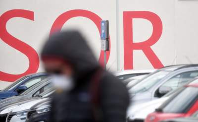 Pandemia znów przyspiesza: tak dużo zakażeń nie było od jesieni