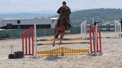 Tragiczny wypadek w ośrodku jeździeckim: zginęła młoda kobieta