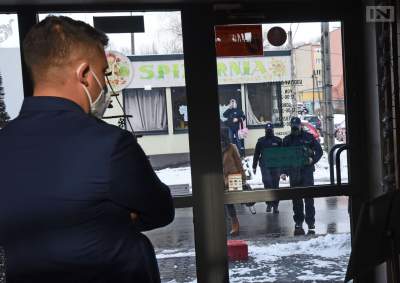 Nalot policji na "Wesołe Gary". Zabrali im kasę fiskalną