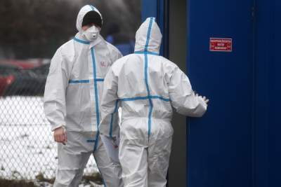 Wojewodowie pytają o zapotrzebowanie na chłodnie na zwłoki. 53420 zakażeń