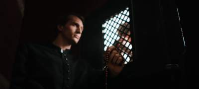 Krzysztof Piasecki: Orlen dba o nasze dusze. Radzi, jak należy się spowiadać