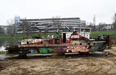 Trwa wyburzanie starego portu na Wiśle, będzie prawie jak w Monte Carlo